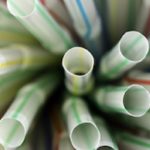 Nach Strohhalmen greifen: Organischer Analphabetismus und der Anti-Plastik-Kreuzzug